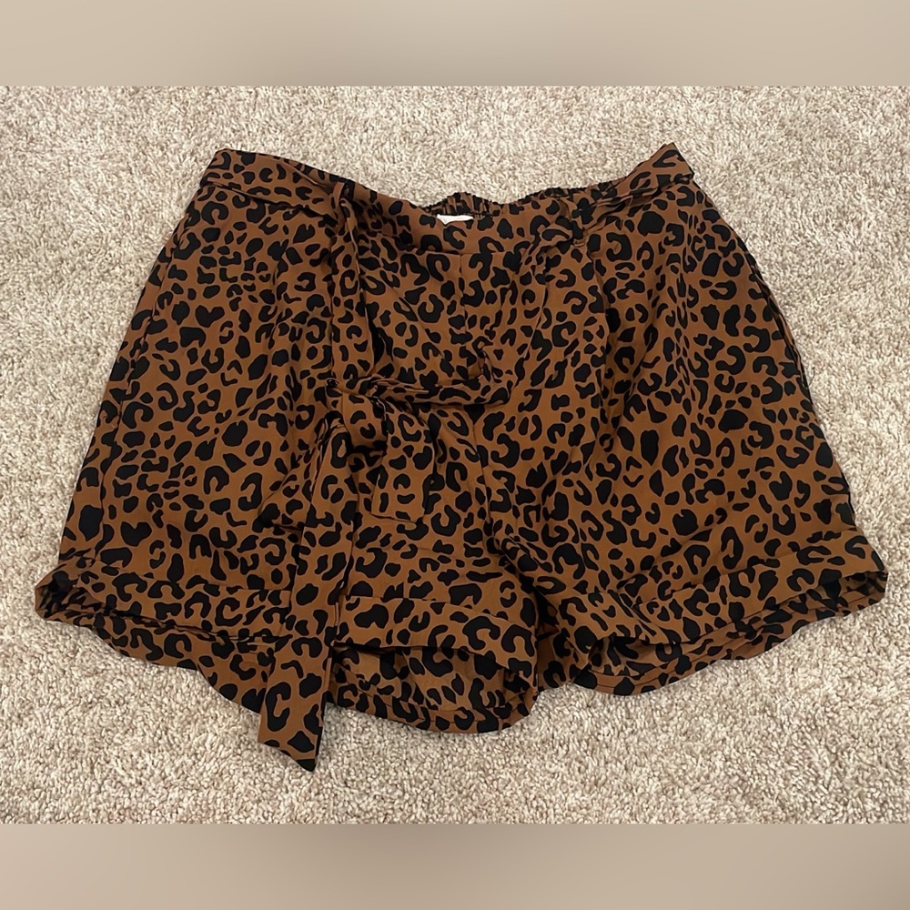 Sienna Sky printed shorts size Medium